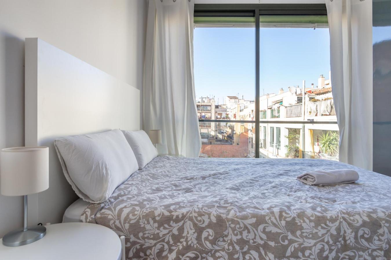 Private Rooms Near Las Ramblas Barcelona Ngoại thất bức ảnh